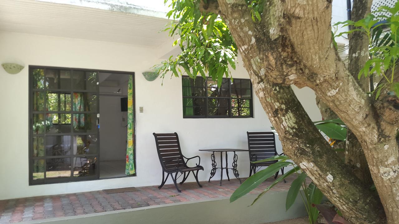 Bananaquit Tobago -Stay Near The Beach Crown Point Extérieur photo